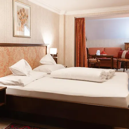 Schlosshotel Seewirt Hotel 4*